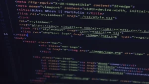 screen showing HTML code and metadata tags